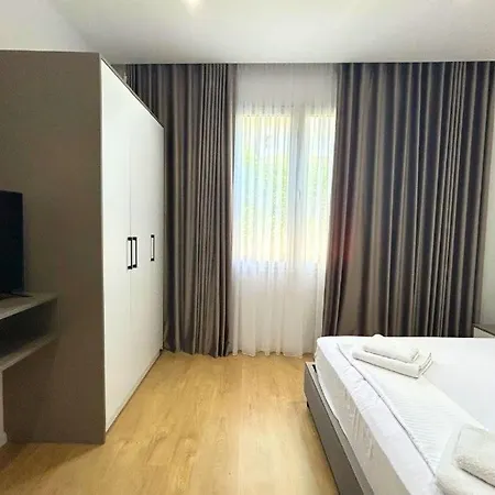 Vila Malaj 1