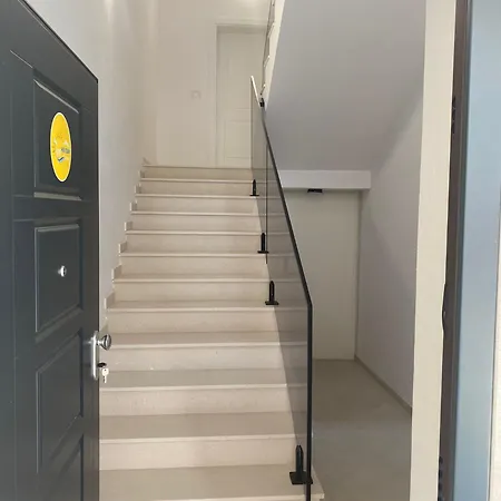 Vila Malaj 1 דירה